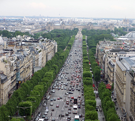 Paris Ave des Champs Elysees
