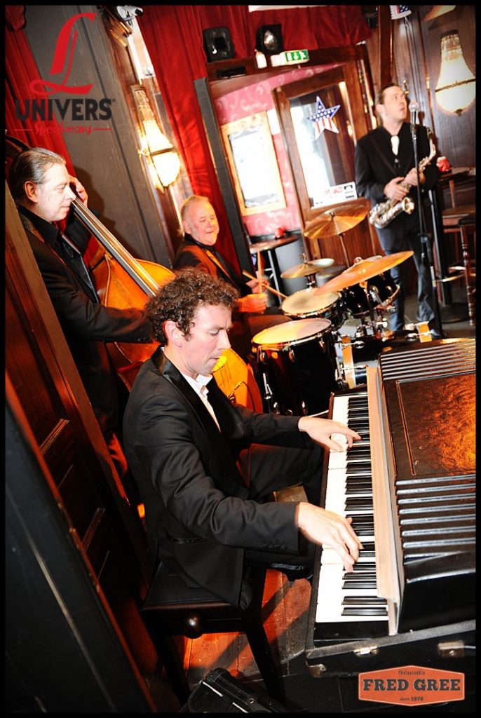 Bar L’Univers Speakeasy 